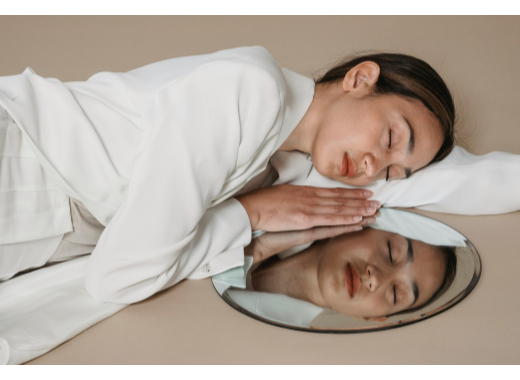 Sommeil, mélatonine, médecines alternatives : sortir des croyances