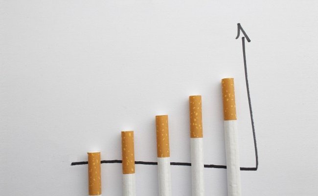 Tabac et cigarette électronique - Le tabagisme : une épidémie industrielle
