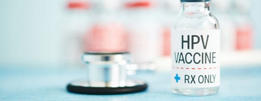 La vaccination contre les papillomavirus réduit le risque de cancer du col utérin