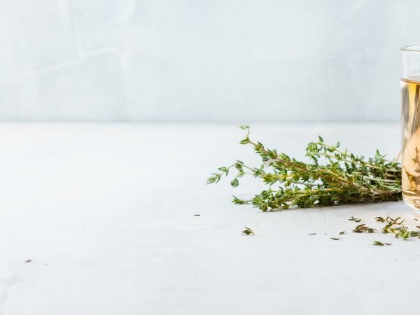 Paludisme et <i>Artemisia</i> : quand le journal <i>Le Monde</i> relaie de la pseudo-science