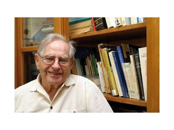 Jean-Claude Pecker (1923-2020)