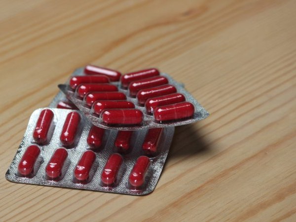 La résistance aux antibiotiques : un processus évolutif façonné par les politiques de santé