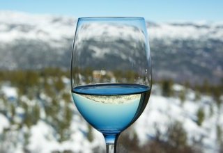 Du vin bleu ?