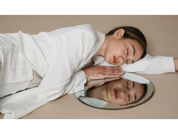 Sommeil, mélatonine, médecines alternatives : sortir des croyances