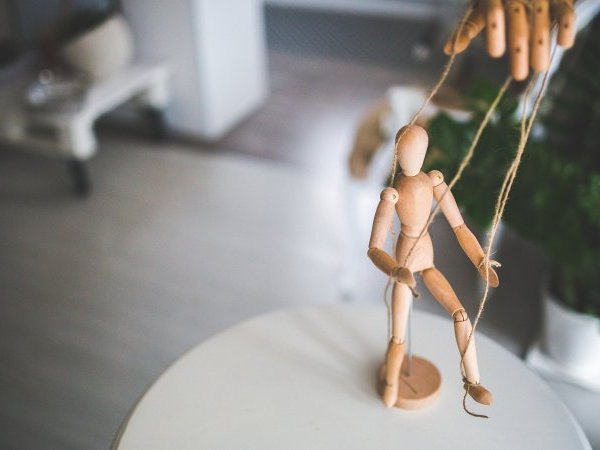 La programmation neurolinguistique ou l'art de manipuler ses semblables