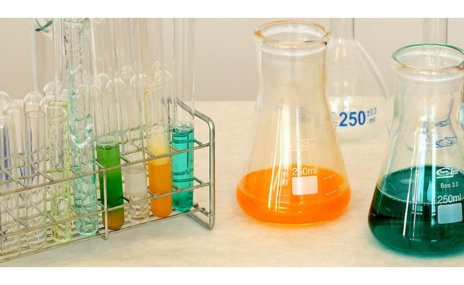 Levothyrox : les doutes sur la responsabilité de la nouvelle formulation du médicament dans la crise